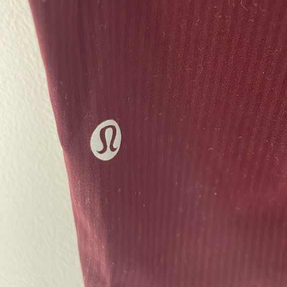 Lululemon size 4 maroon dance studio joggers - Picture 4 of 6